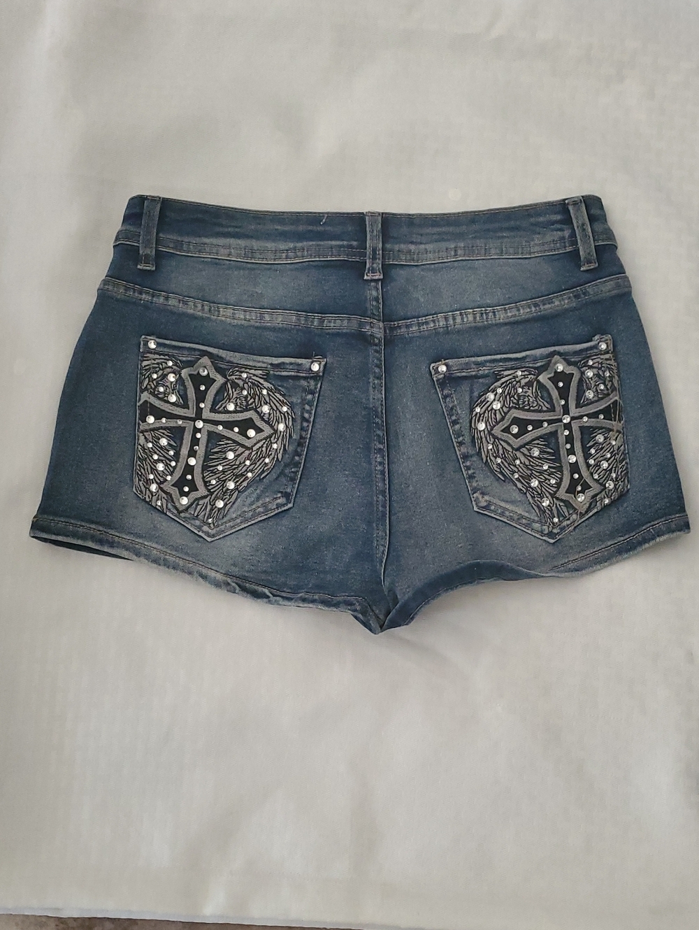 ROMWE Dark Blue Studded Cross Back Pocket Jean Shorts Size L - Picture 1 of 9